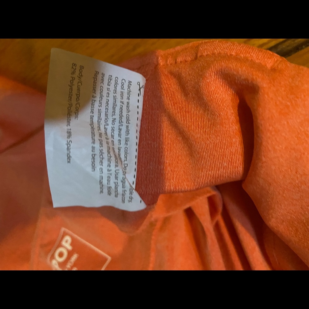 Orange Capri workout pants - Picture 5 of 5